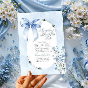 Möhippa av något Blue Bow och Wildblomma Inbjudningar