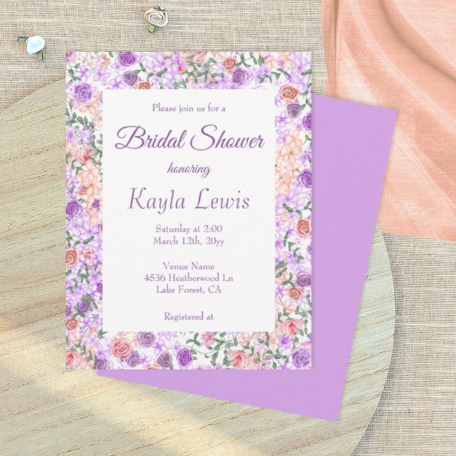 Möhippa för färgstark Lilac- och Peach-Blommigt Inbjudningar (purple wedding bridal shower invitation with lilac and peach rose border)