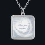 Möhippa Veil Silverpläterat Halsband<br><div class="desc">Romantisk vit möhippa slöja i form av hjärta. Perfekt för årsdagen,  bröllop och alla händelser i samband med kärlek.</div>