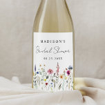 Möhippan elegant Wildblomskugga Vinflaska Etikett<br><div class="desc">Elegant blommigt möhippa vin med etiketter som innehåller en grund gräns av vildblommor och löv i nyans av rosa,  gult,  lila,  blått och grönt på vit bakgrund. Anpassa etiketterna för möhippa av vilda blommor med briden till namn och datum. De personlig vin-etiketterna är perfekt för vår och sommartid.</div>
