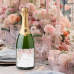 Möhippan för Petals och Prosecco Rosa ros Blommigt<br><div class="desc">Omvandla din möhippa till ett oförglömligt firande med våra Petals & Prosecco-temat Prosecco flaska-etiketter. Designat för att utan problem täcka de befintliga etiketterna gör dessa anpassningsbar det möjligt för dig att trycka på bubblan på ett personligt sätt vid evenemanget. Eleganten ro parad med delikat skripttypografi fångar perfekt den förfinade men...</div>