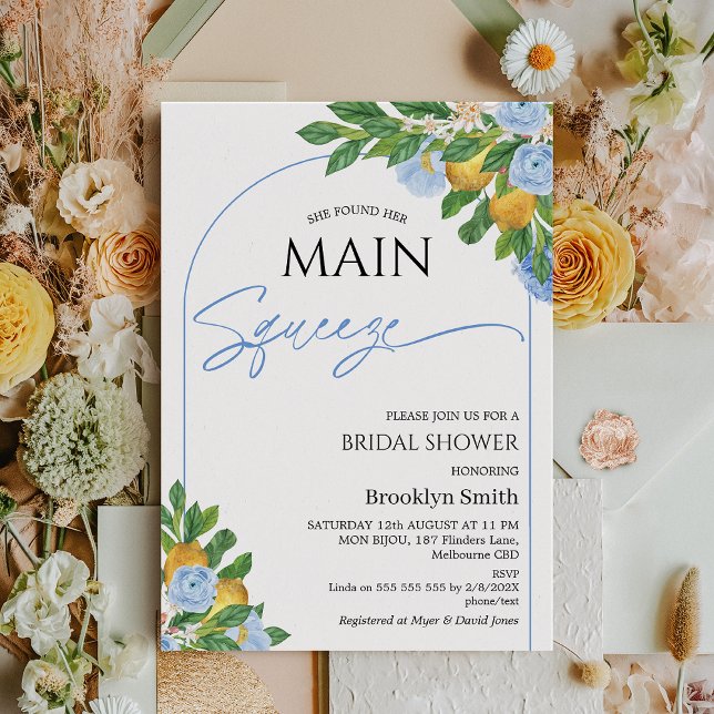 Möhippan Modern Blue Blommigt Arch Lemon Inbjudningar (Lemon Bridal Shower Invitation Template, Blue Floral Lemon Bridal Shower, She Found Her Main Squeeze)