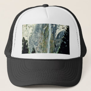 Möhippan skyler nedgångar - den Yosemite Truckerkeps