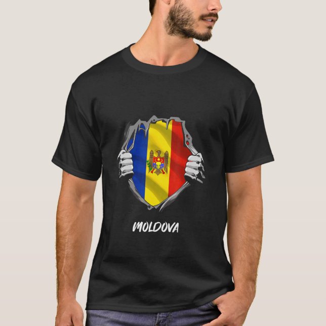 Moldavien Chest Flagga Moldavien T Shirt (Framsida)