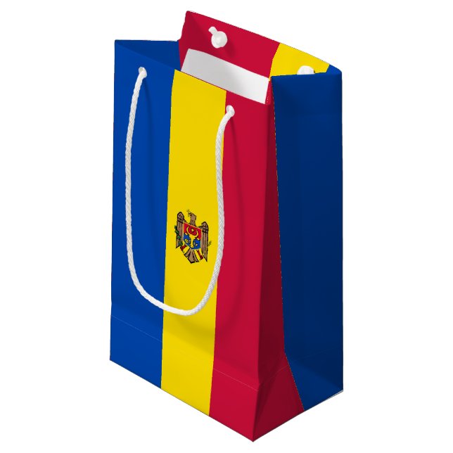 Moldavien flagga (Framsidan Vinklad)