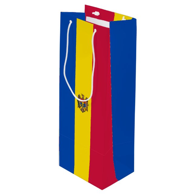 Moldavien flagga (Framsidan Vinklad)