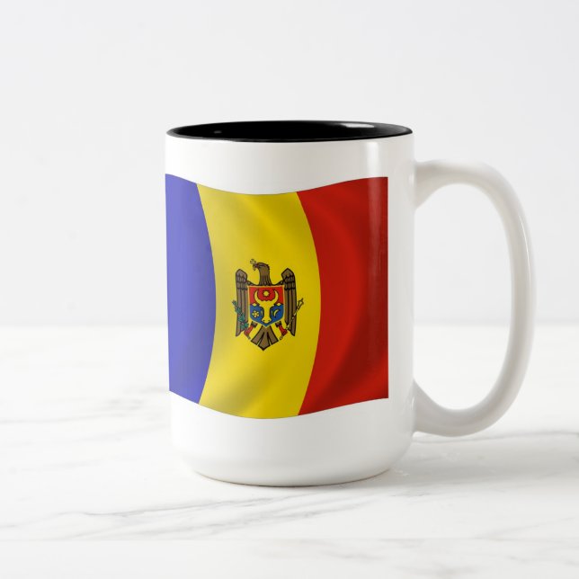 Moldavien Flagga Mugg (Höger)