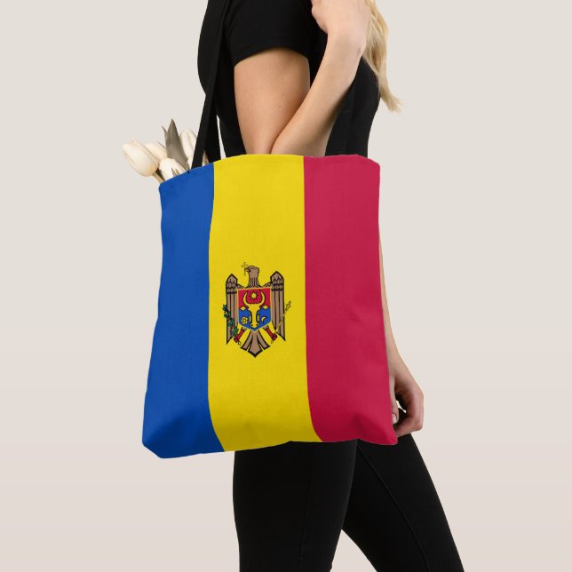 Moldavien flagga tygkasse (Närbild)