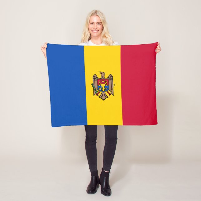 Moldaviens flagga fleecefilt (På plats)