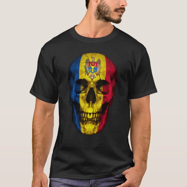 Moldova Flag Skull Moldovan Roots Proud Patriotic T Shirt (Framsida)