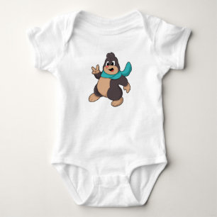 Mole med Scarf T Shirt