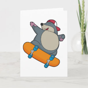 Moll som skridskoåkare med skateboard kort