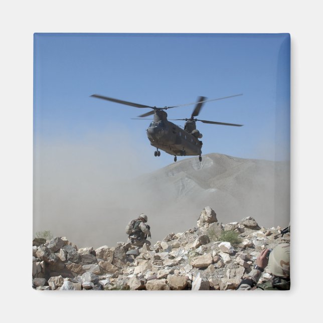 Moln av damm som tvättats upp av rotorn magnet (Framsidan)