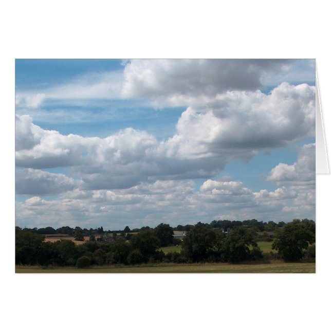 Moln i den blå himlen hälsningskort (Framsidan Horizontal)