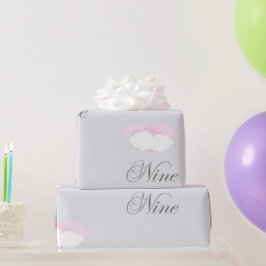 Moln nio känsliga fluffymoln med Ord Presentpapper