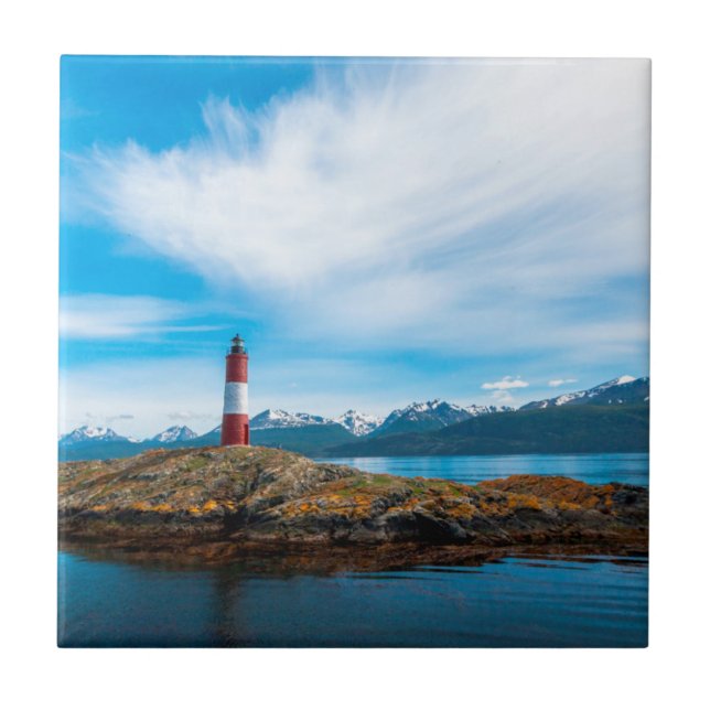 Moln över fyr belägen nära Ushuaia, Argentina Kakelplatta (Framsidan)