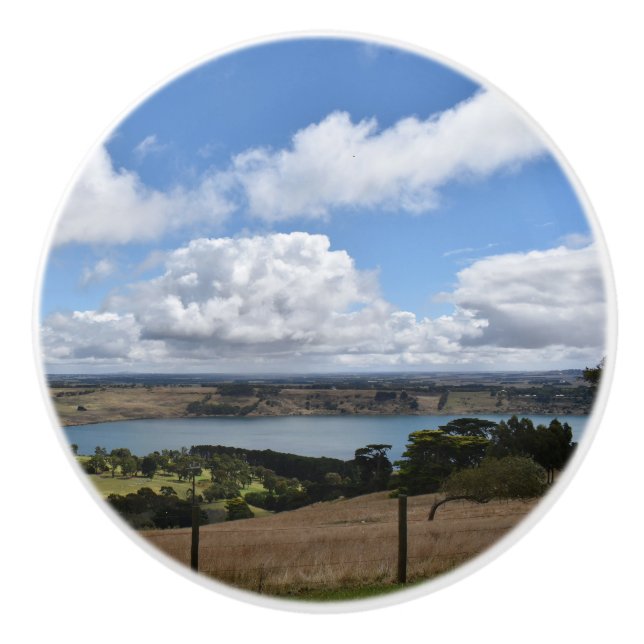 Moln över Sjö Gnotuk Camperdown Ceramic Knob Knopp (Framsidan)