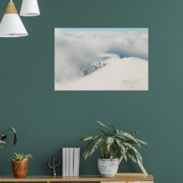 Moln som klarnar ovanför granberg poster