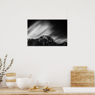 Moln som rullar ovanför berget Mangart Poster