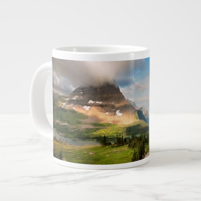 Moln som sveper genom berg jumbo mugg (Framsida vänster)