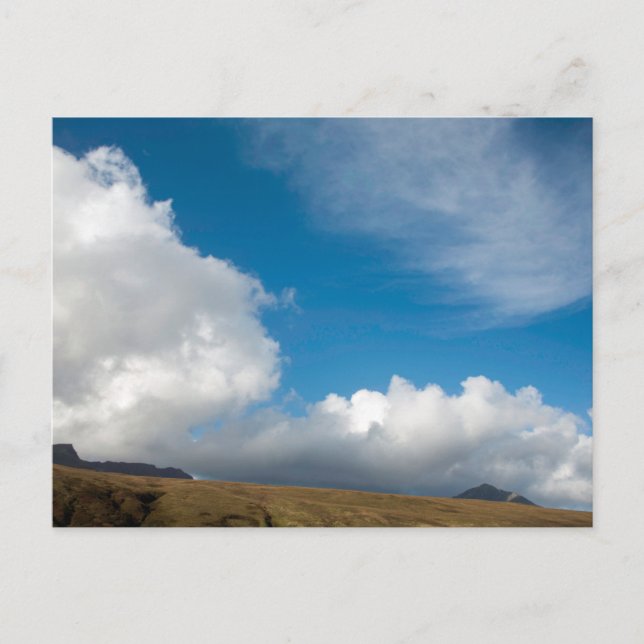 Molnet stigning över strängen vykort (Framsida)