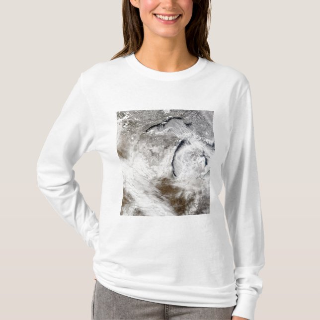 Molngator över Sjö Superior och Sjö Michi T Shirt (Framsida)