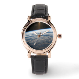 Molniga formationer i södra Indiska oceanen. Armbandsur