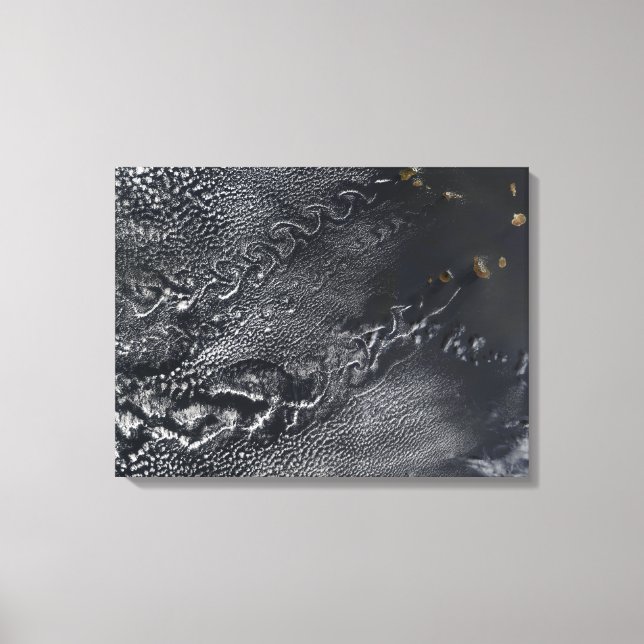 Molnportioner över Kap Verdes öar Canvastryck (Framsida)