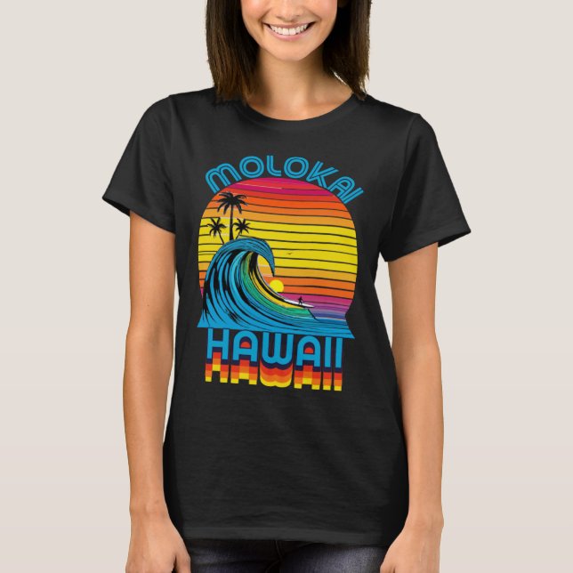 Molokai Hawaii Retro Throwback Surf & Beach Souven T Shirt (Framsida)