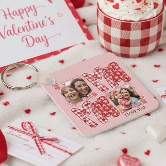 Mom and Child Photo Red Plaid Valentine Hearts Nyckelring (Skapare uppladdad)