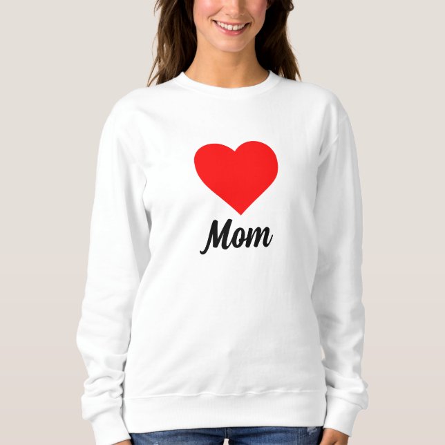 Mom - Classic Red Heart Typography T Shirt (Framsida)