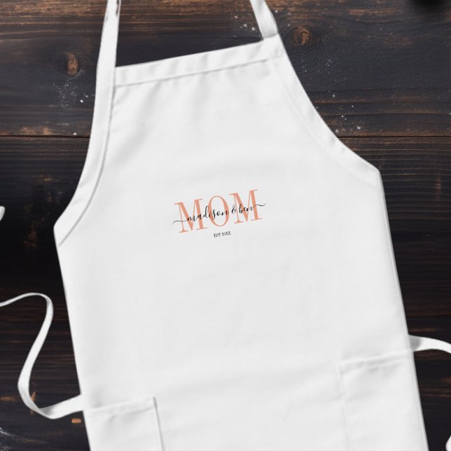  ‘MOM, EST.’ Personalized, Proud MOM´S Långt Förkläde (‘MOM, EST.’ Personalized, Proud MOM´S Long Apron)