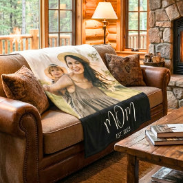 Mom Established Black Modern Script Photo Fleecefilt