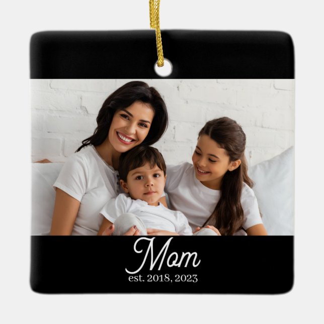 Mom Established Black White Script Photo Ceramic O Julgransprydnad Keramik (Framsida)