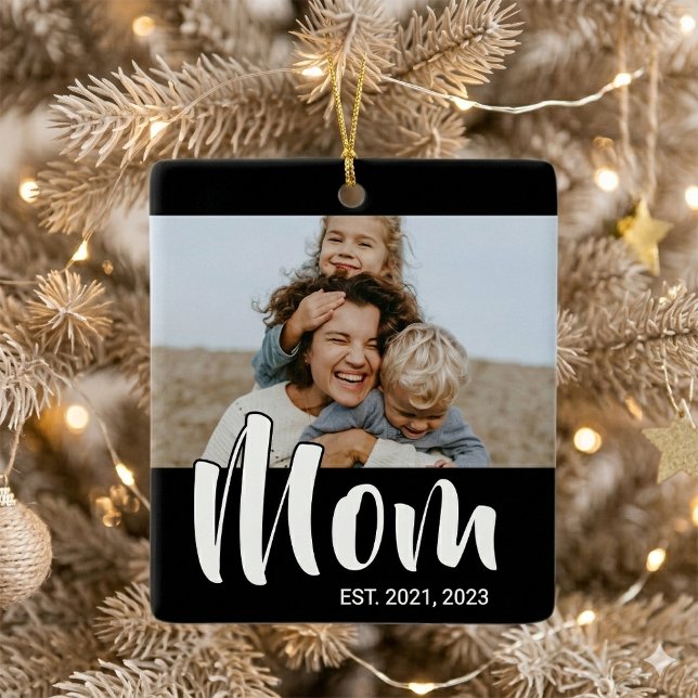 Mom Established Black White Script Photo Julgransprydnad Keramik (Mom Established Black White Script Photo Ceramic Ornament)