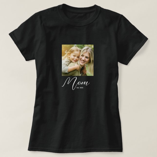 Mom Established Script Photo T-Shirt (Design framsida)