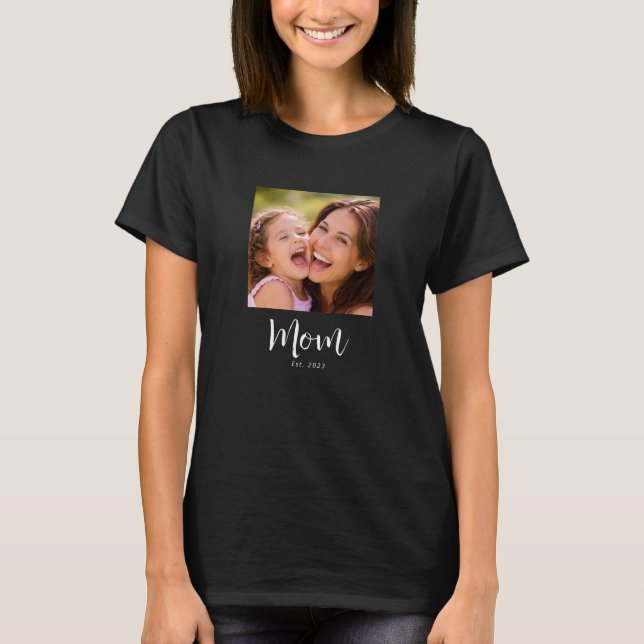Mom Established Script Photo T Shirt (Framsida)