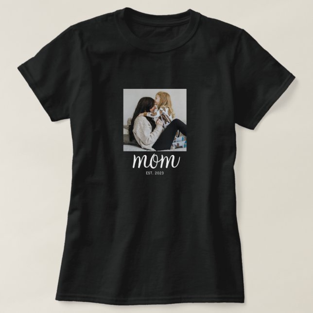 Mom Established Script Photo T-Shirt (Design framsida)