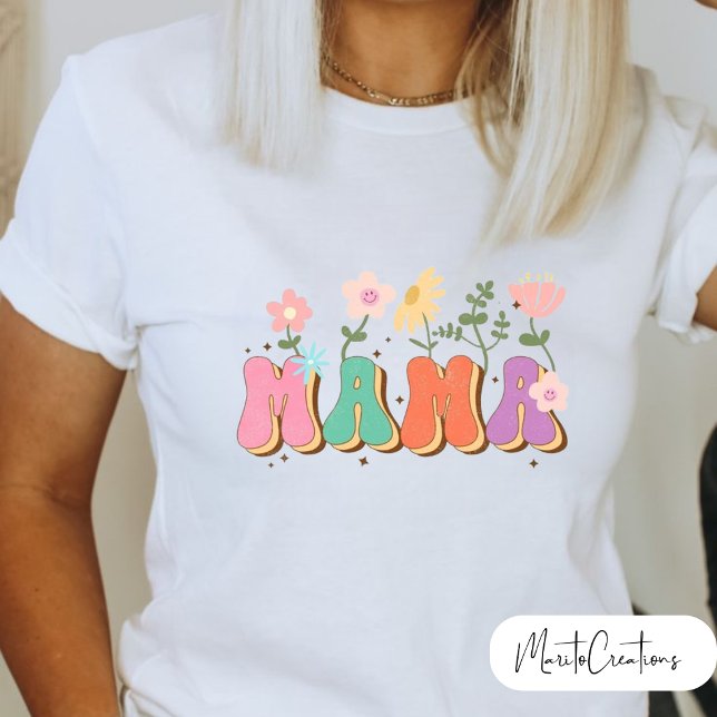 Mom floral t-shirt with retro typography. (Skapare uppladdad)