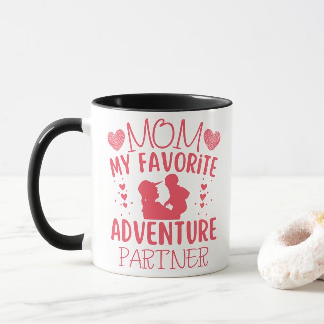 Mom My Favorite Adventure Partner Funny Quote Mugg (Med munk)