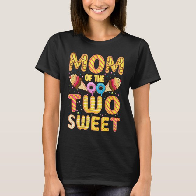 Mom Of The Two Sweet Kids Proud Mother Mothers Day T Shirt (Framsida)