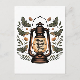 Mom’s Heart Never Sleeps Vykort
