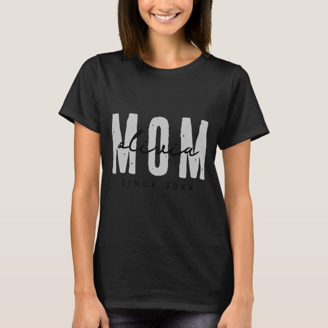 Mom Since 20xx Modern Simple Preppy  T Shirt (Framsida)
