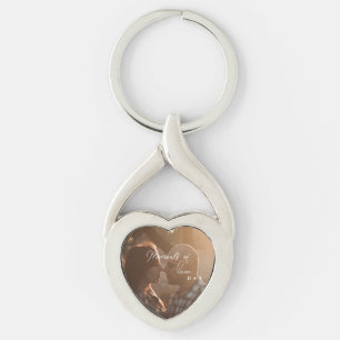 Moment i kärlek, par i kärlek twisted heart silverfärgad nyckelring