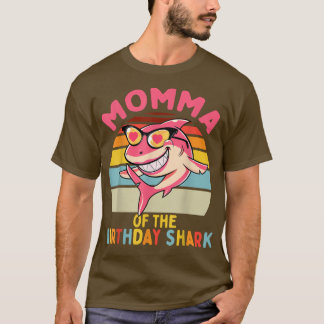 Momma i den matchande familjen vid hajfödelsedag t shirt