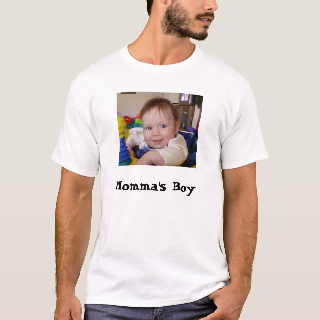 Mommas pojke tee (Framsida)
