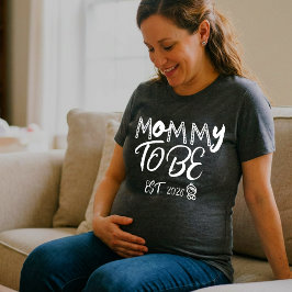Mommy To Be Est 2026 Pregnancy Announcement  T Shirt