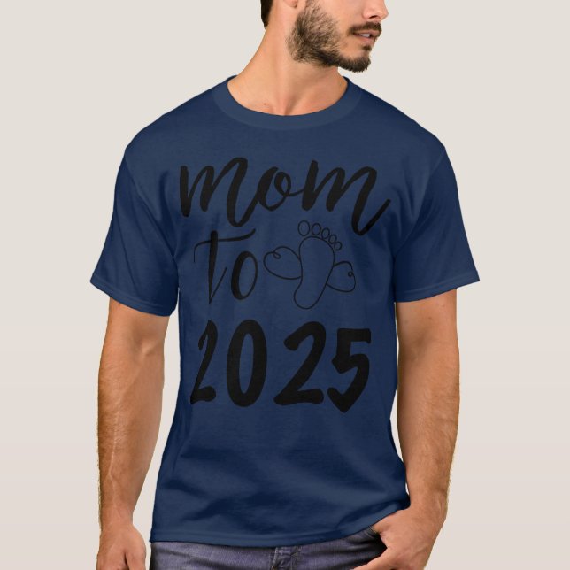 Momo blir 2025, jag blir Mor 2025. T Shirt (Framsida)