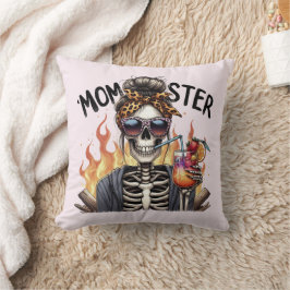 Momster: Skeleton Mamma på Fire Drinking Sangria Kudde