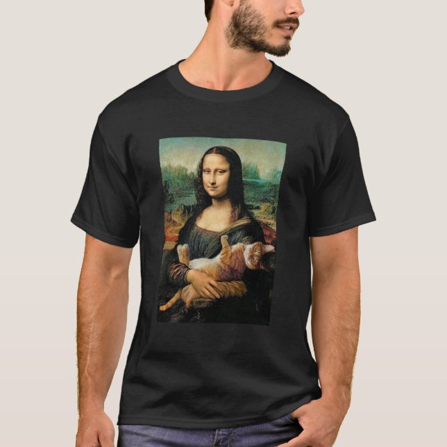 Mona Lisa håller sin kattlovers T Shirt (Framsida)